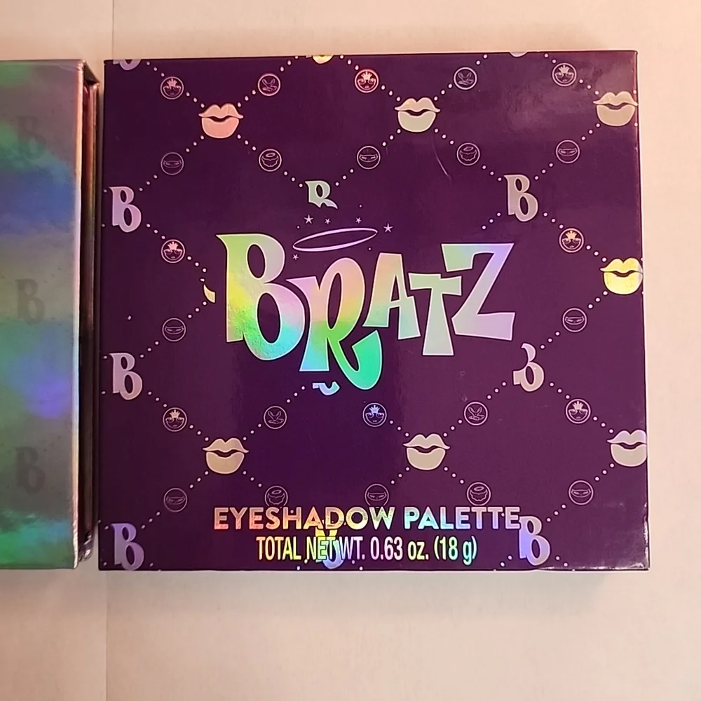 Set of 2 Bratz Eyeshadow Palette Shimmer Matte 24 Color with Mirror Taste Beauty